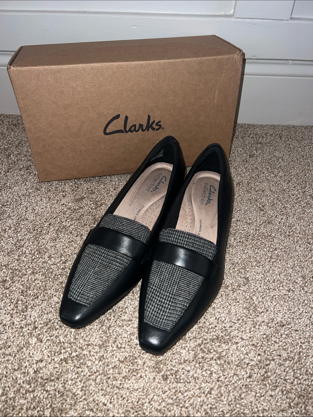 Clarks Scarlyt Mabel Black Leather with Gray Plaid Kitten Heel Pump